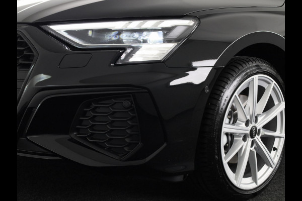 Audi A3 Sportback 40 TFSI e S edition 204 pk S-tronic | Nieuw Mode!!| Verlengde garantie | Navigatie | Trekhaak (afneembaar) | Parkeersensoren (Park assist) | Adaptieve cruise control | Stoelverwarming | S-line | Audi A3 Sportback 40 TFSI e S edition 204 pk S-tronic | Nieuw Mode!!| Verlengde garantie | Navigatie | Trekhaak (afneembaar) | Parkeersensoren (Park assist) | Adaptieve cruise control | Stoelverwarming | S-line |