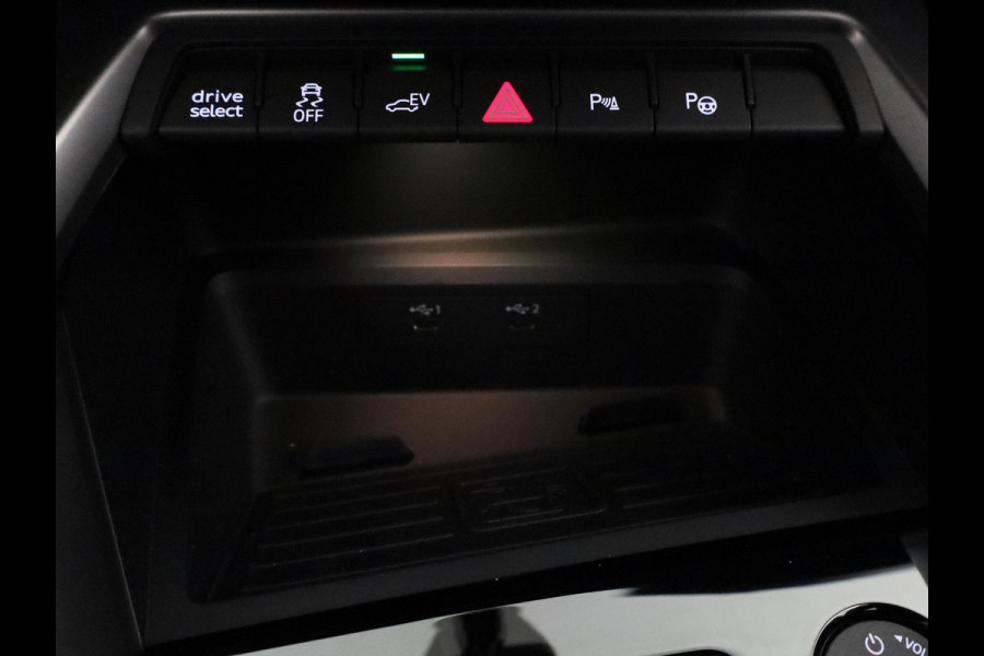 Audi A3 Sportback 40 TFSI e S edition 204 pk S-tronic | Nieuw Mode!!| Verlengde garantie | Navigatie | Trekhaak (afneembaar) | Parkeersensoren (Park assist) | Adaptieve cruise control | Stoelverwarming | S-line | Audi A3 Sportback 40 TFSI e S edition 204 pk S-tronic | Nieuw Mode!!| Verlengde garantie | Navigatie | Trekhaak (afneembaar) | Parkeersensoren (Park assist) | Adaptieve cruise control | Stoelverwarming | S-line |