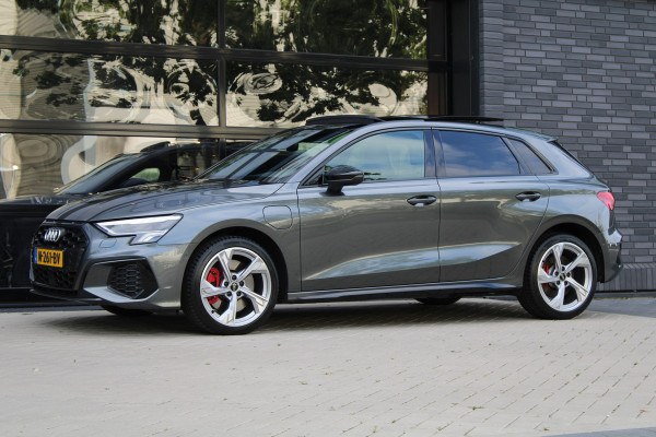 Audi A3 Sportback 45 TFSI e S edition Competition | NAP | BTW | PANO | S-LINE | CARPLAY | Audi A3 Sportback 45 TFSI e S edition Competition | NAP | BTW | PANO | S-LINE | CARPLAY |