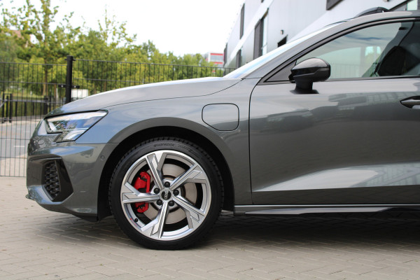Audi A3 Sportback 45 TFSI e S edition Competition | NAP | BTW | PANO | S-LINE | CARPLAY | Audi A3 Sportback 45 TFSI e S edition Competition | NAP | BTW | PANO | S-LINE | CARPLAY |