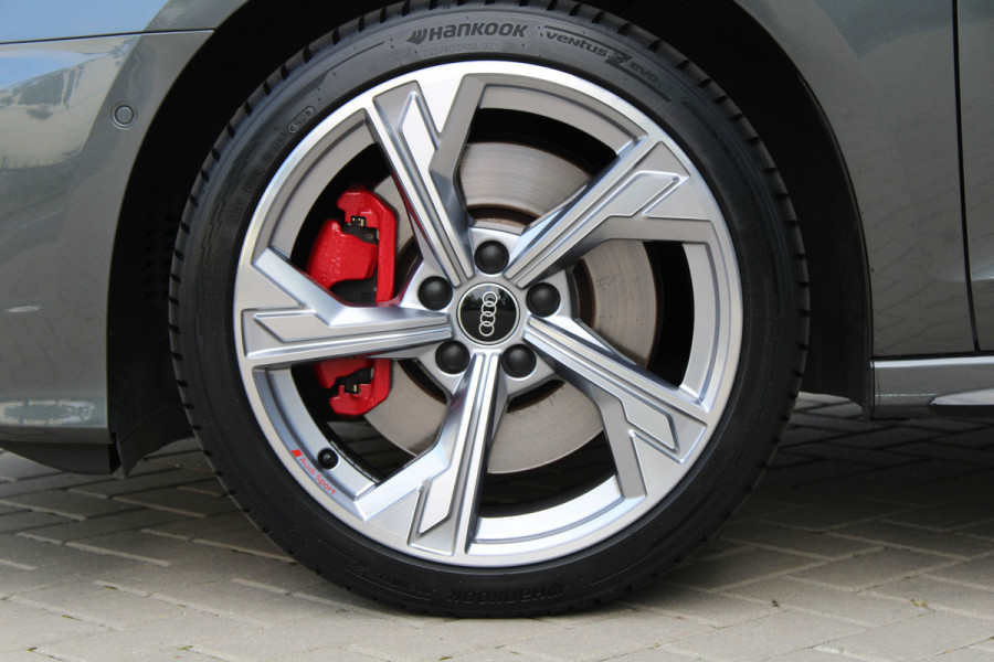 Audi A3 Sportback 45 TFSI e S edition Competition | NAP | BTW | PANO | S-LINE | CARPLAY | Audi A3 Sportback 45 TFSI e S edition Competition | NAP | BTW | PANO | S-LINE | CARPLAY |