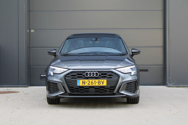 Audi A3 Sportback 45 TFSI e S edition Competition | NAP | BTW | PANO | S-LINE | CARPLAY | Audi A3 Sportback 45 TFSI e S edition Competition | NAP | BTW | PANO | S-LINE | CARPLAY |