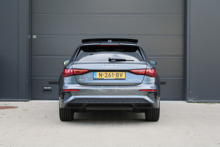Audi A3 Sportback 45 TFSI e S edition Competition | NAP | BTW | PANO | S-LINE | CARPLAY | Audi A3 Sportback 45 TFSI e S edition Competition | NAP | BTW | PANO | S-LINE | CARPLAY |