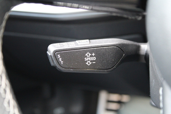 Audi A3 Sportback 45 TFSI e S edition Competition | NAP | BTW | PANO | S-LINE | CARPLAY | Audi A3 Sportback 45 TFSI e S edition Competition | NAP | BTW | PANO | S-LINE | CARPLAY |