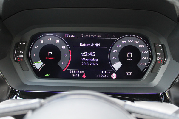 Audi A3 Sportback 45 TFSI e S edition Competition | NAP | BTW | PANO | S-LINE | CARPLAY | Audi A3 Sportback 45 TFSI e S edition Competition | NAP | BTW | PANO | S-LINE | CARPLAY |