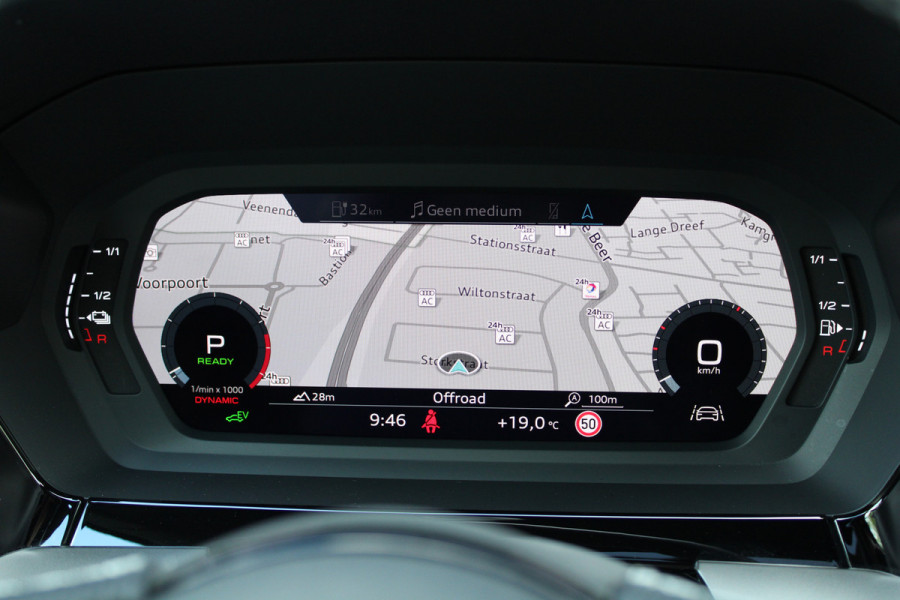 Audi A3 Sportback 45 TFSI e S edition Competition | NAP | BTW | PANO | S-LINE | CARPLAY | Audi A3 Sportback 45 TFSI e S edition Competition | NAP | BTW | PANO | S-LINE | CARPLAY |