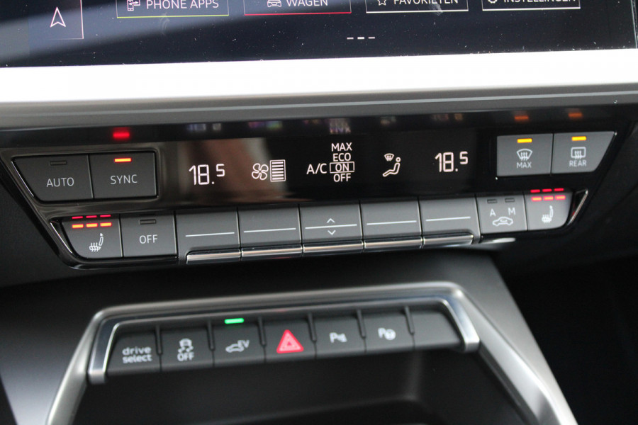 Audi A3 Sportback 45 TFSI e S edition Competition | NAP | BTW | PANO | S-LINE | CARPLAY | Audi A3 Sportback 45 TFSI e S edition Competition | NAP | BTW | PANO | S-LINE | CARPLAY |