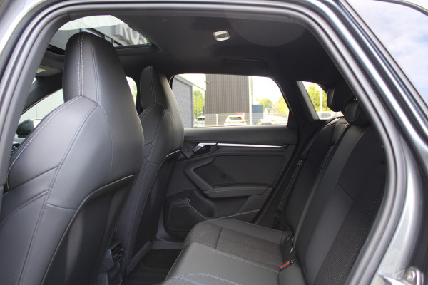 Audi A3 Sportback 45 TFSI e S edition Competition | NAP | BTW | PANO | S-LINE | CARPLAY | Audi A3 Sportback 45 TFSI e S edition Competition | NAP | BTW | PANO | S-LINE | CARPLAY |