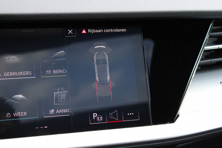 Audi A3 Sportback 45 TFSI e S edition Competition | NAP | BTW | PANO | S-LINE | CARPLAY | Audi A3 Sportback 45 TFSI e S edition Competition | NAP | BTW | PANO | S-LINE | CARPLAY |