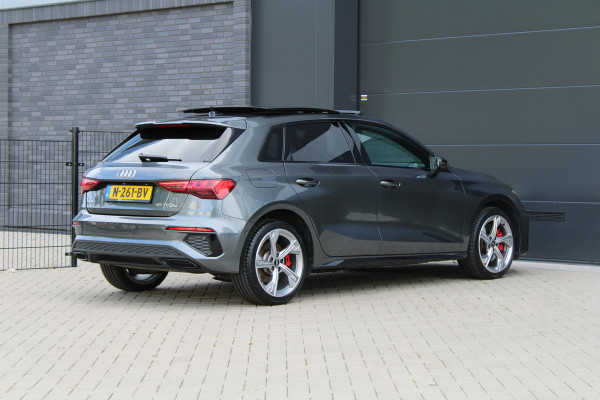 Audi A3 Sportback 45 TFSI e S edition Competition | NAP | BTW | PANO | S-LINE | CARPLAY | Audi A3 Sportback 45 TFSI e S edition Competition | NAP | BTW | PANO | S-LINE | CARPLAY |