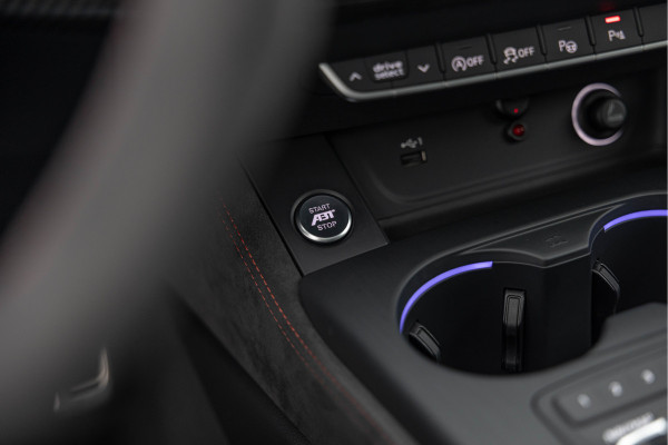 Audi RS4 ABT + 510pk Quattro 2.9 TFSI 1/50 Keramisch 21'' Carbon HuD B&O PPF
