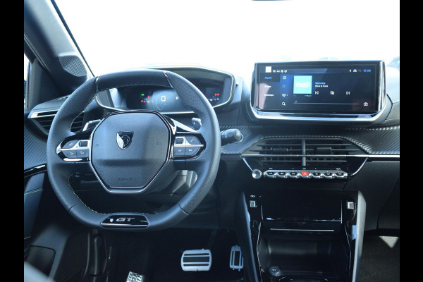 Peugeot 208 1.2 Hybrid 110 e-DCS6 GT ACHTERUITRIJCAMERA MET SENSOREN | NAVI & CARPLAY | E.C.C. | Peugeot 208 1.2 Hybrid 110 e-DCS6 GT ACHTERUITRIJCAMERA MET SENSOREN | NAVI & CARPLAY | E.C.C. |