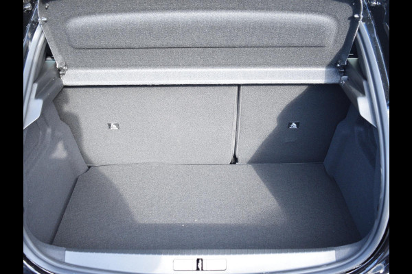 Peugeot 208 1.2 Hybrid 110 e-DCS6 GT ACHTERUITRIJCAMERA MET SENSOREN | NAVI & CARPLAY | E.C.C. | Peugeot 208 1.2 Hybrid 110 e-DCS6 GT ACHTERUITRIJCAMERA MET SENSOREN | NAVI & CARPLAY | E.C.C. |