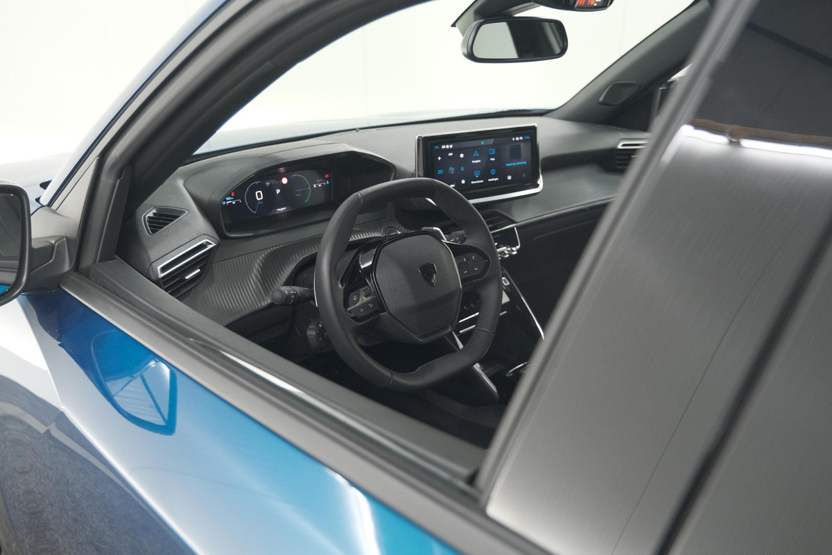 Peugeot 2008 Hybrid 145 e-DCS6 Allure | 360 Camera | Adaptieve Cruise Control | Dodehoekdetectie Peugeot 2008 Hybrid 145 e-DCS6 Allure | 360 Camera | Adaptieve Cruise Control | Dodehoekdetectie