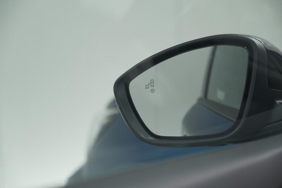 Peugeot 2008 Hybrid 145 e-DCS6 Allure | 360 Camera | Adaptieve Cruise Control | Dodehoekdetectie