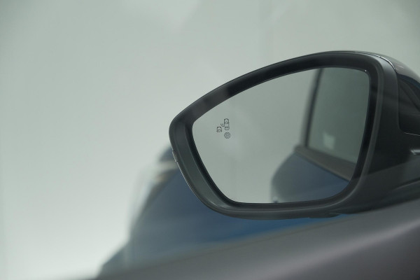 Peugeot 2008 Hybrid 145 e-DCS6 Allure | 360 Camera | Adaptieve Cruise Control | Dodehoekdetectie