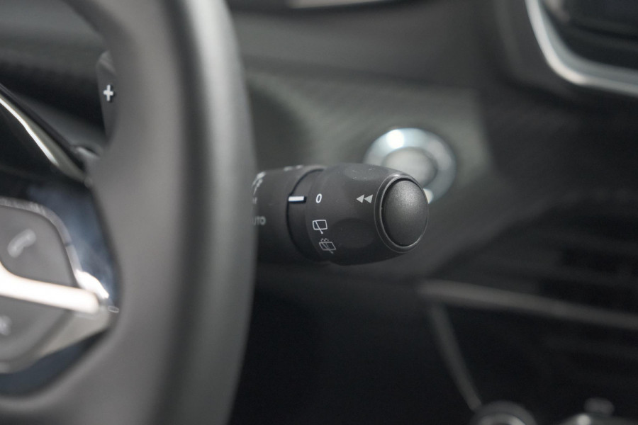 Peugeot 2008 Hybrid 145 e-DCS6 Allure | 360 Camera | Adaptieve Cruise Control | Dodehoekdetectie