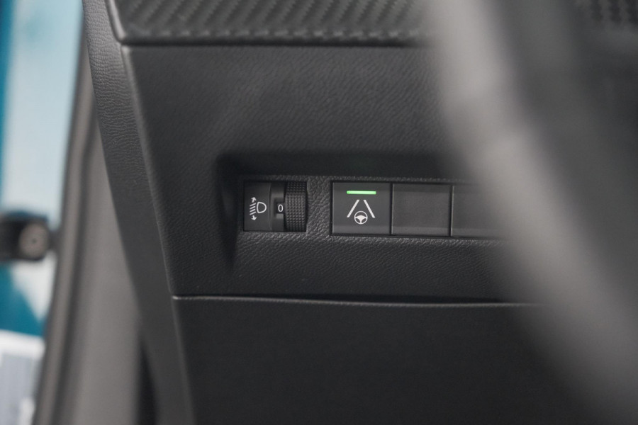 Peugeot 2008 Hybrid 145 e-DCS6 Allure | 360 Camera | Adaptieve Cruise Control | Dodehoekdetectie