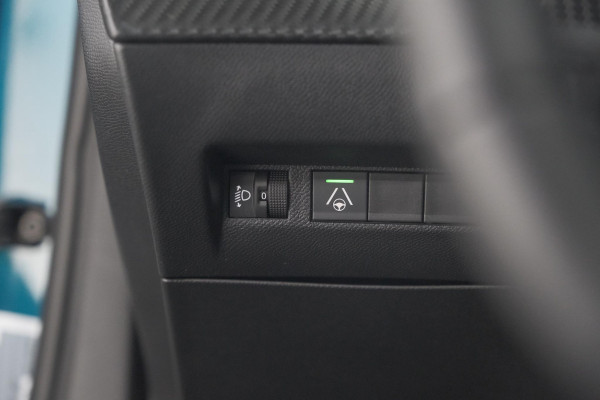 Peugeot 2008 Hybrid 145 e-DCS6 Allure | 360 Camera | Adaptieve Cruise Control | Dodehoekdetectie