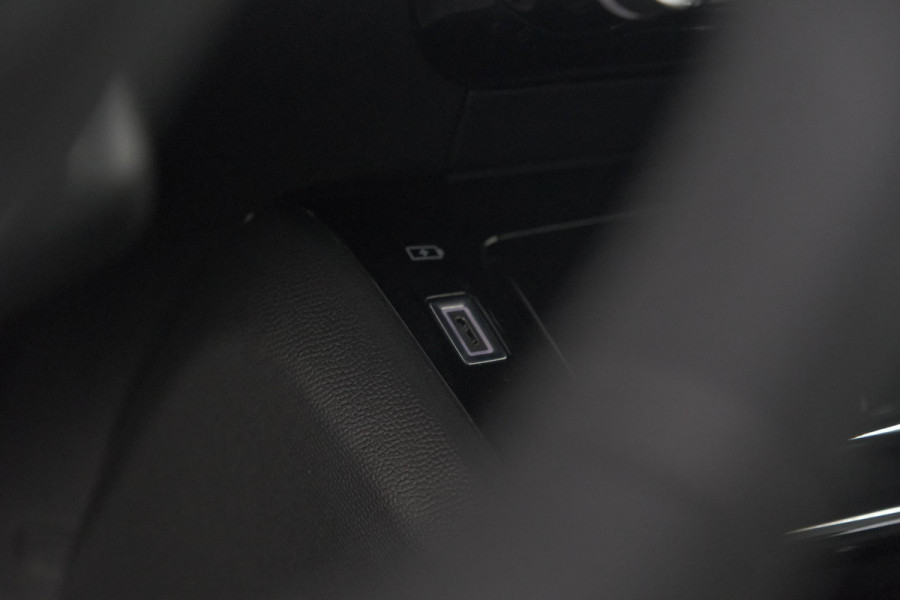 Peugeot 2008 Hybrid 145 e-DCS6 Allure | 360 Camera | Adaptieve Cruise Control | Dodehoekdetectie