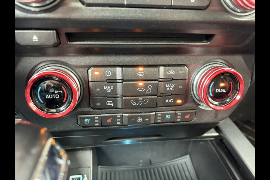 Ford USA F-150 5.0 V8 Lariat FX4 Ford USA F-150 5.0 V8 Lariat FX4