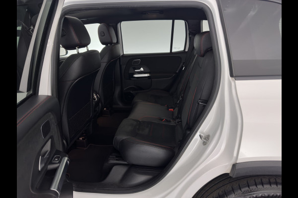 Mercedes-Benz Glb 250 4MATIC Premium Aut. *PANO | LEATHER-MICROFIBRE | FULL-LED | BURMESTER-SOUND | TOP-VIEW | ADAPTIVE-CRUISE | BLIND-SPOT | MEMORY-PACK | WIDESCREEN-COCKPIT | KEYLESS | HEATED-SPORTSEATS | AMBIENT-LIGHT | CARPL