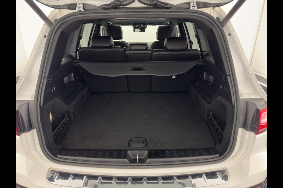Mercedes-Benz Glb 250 4MATIC Premium Aut. *PANO | LEATHER-MICROFIBRE | FULL-LED | BURMESTER-SOUND | TOP-VIEW | ADAPTIVE-CRUISE | BLIND-SPOT | MEMORY-PACK | WIDESCREEN-COCKPIT | KEYLESS | HEATED-SPORTSEATS | AMBIENT-LIGHT | CARPL