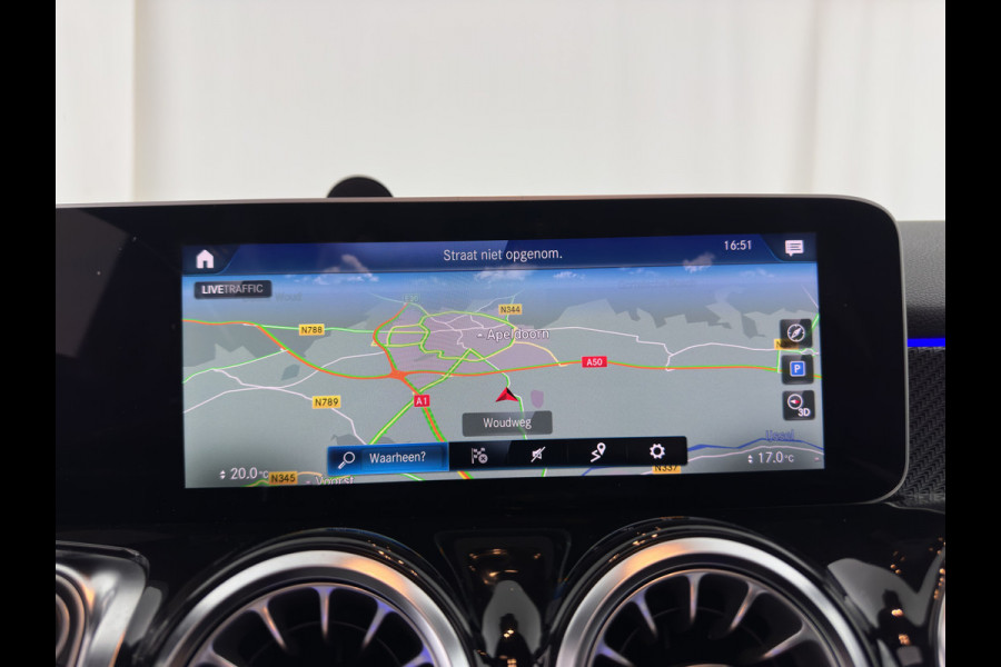 Mercedes-Benz Glb 250 4MATIC Premium Aut. *PANO | LEATHER-MICROFIBRE | FULL-LED | BURMESTER-SOUND | TOP-VIEW | ADAPTIVE-CRUISE | BLIND-SPOT | MEMORY-PACK | WIDESCREEN-COCKPIT | KEYLESS | HEATED-SPORTSEATS | AMBIENT-LIGHT | CARPL