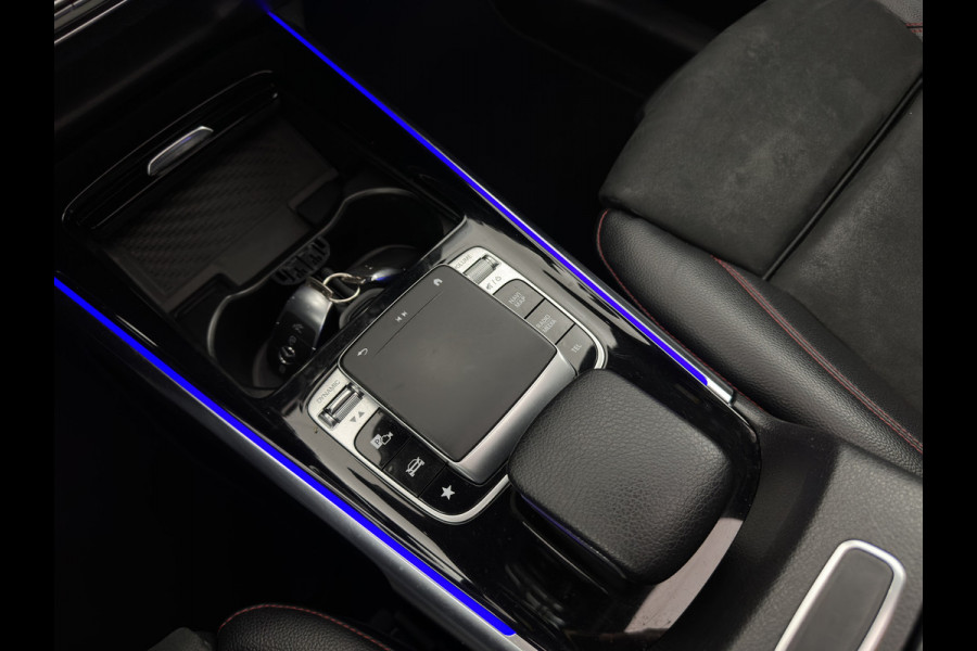 Mercedes-Benz Glb 250 4MATIC Premium Aut. *PANO | LEATHER-MICROFIBRE | FULL-LED | BURMESTER-SOUND | TOP-VIEW | ADAPTIVE-CRUISE | BLIND-SPOT | MEMORY-PACK | WIDESCREEN-COCKPIT | KEYLESS | HEATED-SPORTSEATS | AMBIENT-LIGHT | CARPL