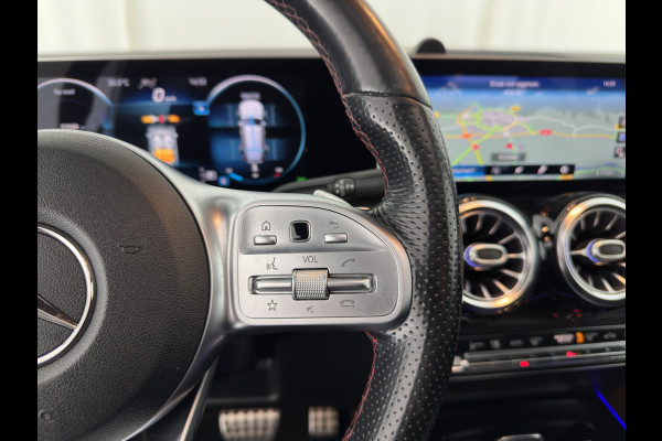 Mercedes-Benz Glb 250 4MATIC Premium Aut. *PANO | LEATHER-MICROFIBRE | FULL-LED | BURMESTER-SOUND | TOP-VIEW | ADAPTIVE-CRUISE | BLIND-SPOT | MEMORY-PACK | WIDESCREEN-COCKPIT | KEYLESS | HEATED-SPORTSEATS | AMBIENT-LIGHT | CARPL