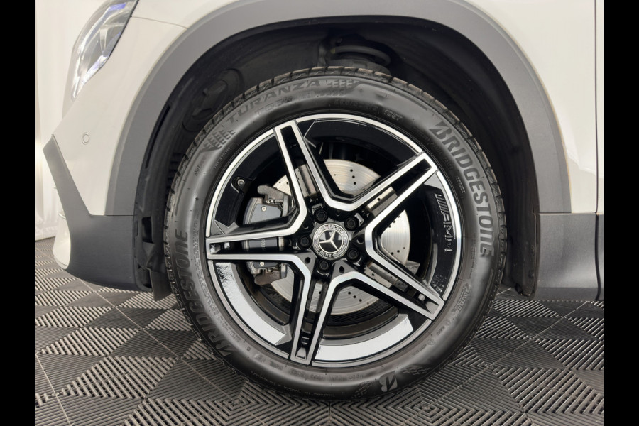 Mercedes-Benz Glb 250 4MATIC Premium Aut. *PANO | LEATHER-MICROFIBRE | FULL-LED | BURMESTER-SOUND | TOP-VIEW | ADAPTIVE-CRUISE | BLIND-SPOT | MEMORY-PACK | WIDESCREEN-COCKPIT | KEYLESS | HEATED-SPORTSEATS | AMBIENT-LIGHT | CARPL