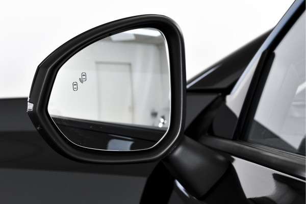 Lynk & Co 01 1.5 PHEV 261PK MY22 | 360 Camera | 7.4 kWh boordlader | S/K-panodak | Adapt. Cruise | Memory | Elek. klep | LM 20" | 5942