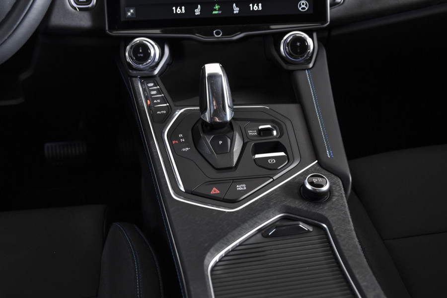 Lynk & Co 01 1.5 PHEV 261PK MY22 | 360 Camera | 7.4 kWh boordlader | S/K-panodak | Adapt. Cruise | Memory | Elek. klep | LM 20" | 5942