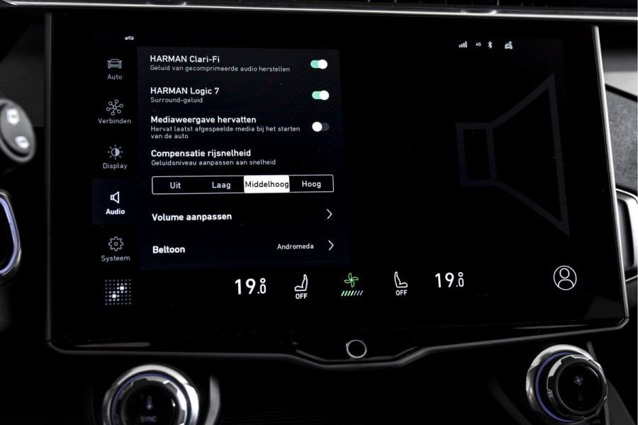 Lynk & Co 01 1.5 PHEV 261PK MY22 | 360 Camera | 7.4 kWh boordlader | S/K-panodak | Adapt. Cruise | Memory | Elek. klep | LM 20" | 5942