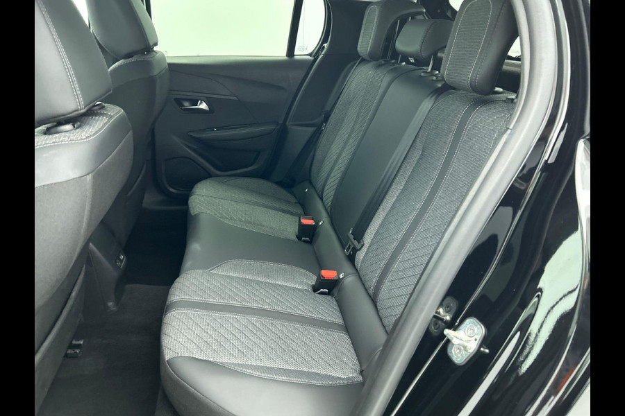 Peugeot 208 1.2 Hybrid 100PK Automaat Allure Navigatie Apple Carplay/Android Auto Airco Camera Parkeer sensoren Cruise Control LED