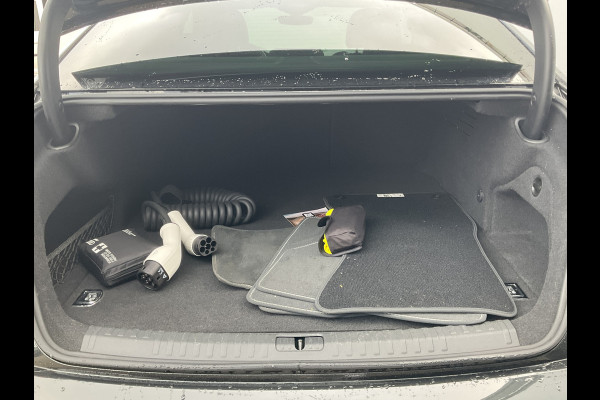 Audi A6 Limousine 55 TFSI e 395pk Quattro Competition PHEV S-Line Plug-in Audi A6 Limousine 55 TFSI e 395pk Quattro Competition PHEV S-Line Plug-in