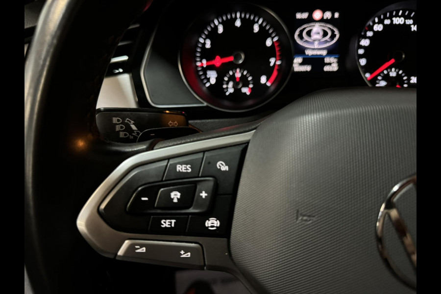 Volkswagen Passat Variant 1.5 TSI Business Garantie Elek. Trekhaak Carplay StoelVW Keyless ACC PDC Navi LED DAB Rijklaar Volkswagen Passat Variant 1.5 TSI Business Garantie Elek. Trekhaak Carplay StoelVW Keyless ACC PDC Navi LED DAB Rijklaar