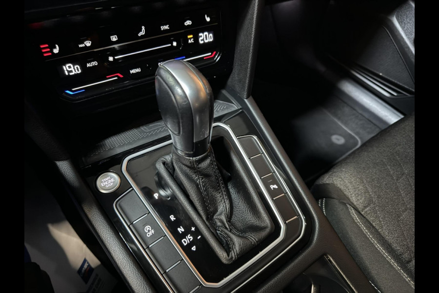 Volkswagen Passat Variant 1.5 TSI Business Garantie Elek. Trekhaak Carplay StoelVW Keyless ACC PDC Navi LED DAB Rijklaar Volkswagen Passat Variant 1.5 TSI Business Garantie Elek. Trekhaak Carplay StoelVW Keyless ACC PDC Navi LED DAB Rijklaar