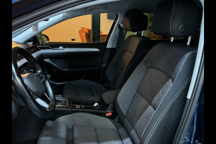 Volkswagen Passat Variant 1.5 TSI Business Garantie Elek. Trekhaak Carplay StoelVW Keyless ACC PDC Navi LED DAB Rijklaar Volkswagen Passat Variant 1.5 TSI Business Garantie Elek. Trekhaak Carplay StoelVW Keyless ACC PDC Navi LED DAB Rijklaar