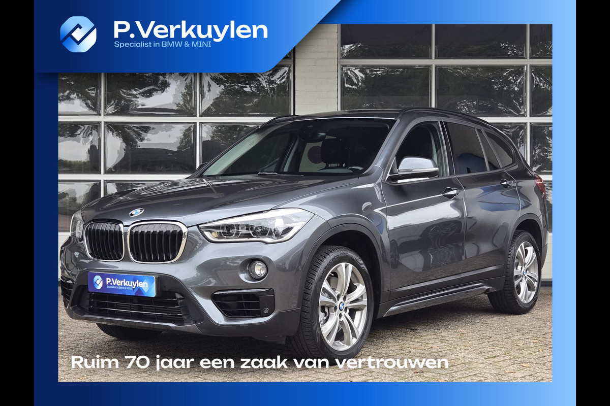 BMW X1 sDrive20i SPORTLINE | HARMAN KARDON | SPORTSTOELEN | TREKHAAK | STOELVERWARMING |