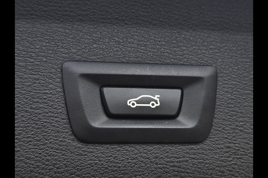 BMW X1 sDrive20i SPORTLINE | HARMAN KARDON | SPORTSTOELEN | TREKHAAK | STOELVERWARMING | BMW X1 sDrive20i SPORTLINE | HARMAN KARDON | SPORTSTOELEN | TREKHAAK | STOELVERWARMING |