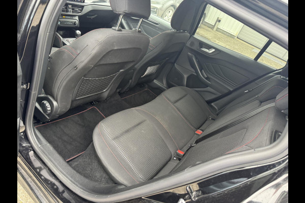 Ford FOCUS Wagon 1.0 EcoBoost Hybrid ST Line X 125pk | Driver Assistance Pack | Winterpack | 18 inch Licht metalen Velgen | SYNC 4 Navigatie