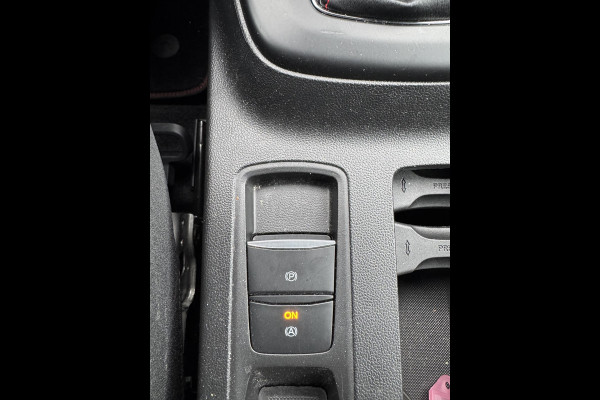 Ford FOCUS Wagon 1.0 EcoBoost Hybrid ST Line X 125pk | Driver Assistance Pack | Winterpack | 18 inch Licht metalen Velgen | SYNC 4 Navigatie