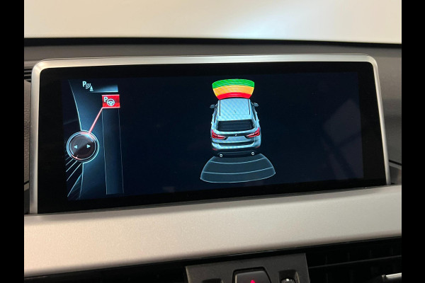 BMW X1 SDrive20i High Exe / NL-auto / Leder / Headup / Keyless