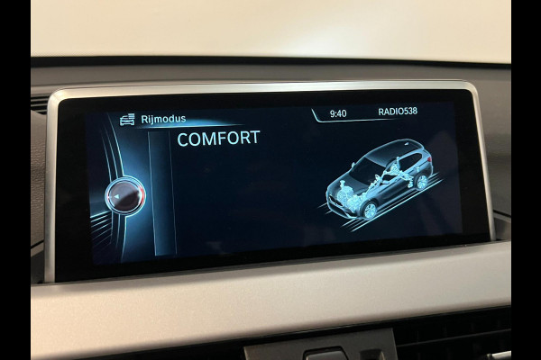 BMW X1 SDrive20i High Exe / NL-auto / Leder / Headup / Keyless