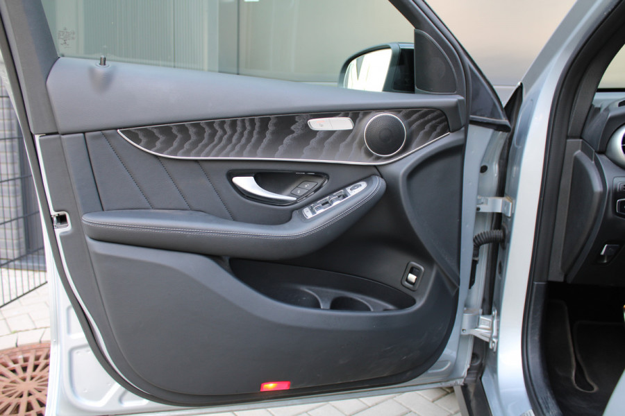 Mercedes-Benz GLC 200 4MATIC Business Solution AMG | PANO | NIGHT PAKKET | ELEK TREKHAAK | SFEERVERLICHTING | CAMERA ACHTER | DODE HOEK | Mercedes-Benz GLC 200 4MATIC Business Solution AMG | PANO | NIGHT PAKKET | ELEK TREKHAAK | SFEERVERLICHTING | CAMERA ACHTER | DODE HOEK |