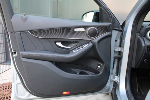 Mercedes-Benz GLC 200 4MATIC Business Solution AMG | PANO | NIGHT PAKKET | ELEK TREKHAAK | SFEERVERLICHTING | CAMERA ACHTER | DODE HOEK | Mercedes-Benz GLC 200 4MATIC Business Solution AMG | PANO | NIGHT PAKKET | ELEK TREKHAAK | SFEERVERLICHTING | CAMERA ACHTER | DODE HOEK |