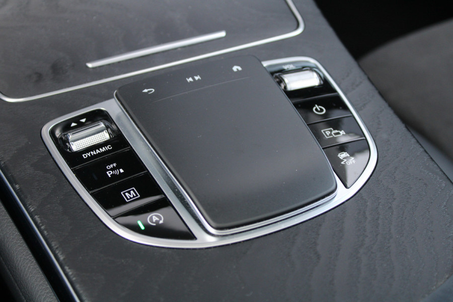 Mercedes-Benz GLC 200 4MATIC Business Solution AMG | PANO | NIGHT PAKKET | ELEK TREKHAAK | SFEERVERLICHTING | CAMERA ACHTER | DODE HOEK | Mercedes-Benz GLC 200 4MATIC Business Solution AMG | PANO | NIGHT PAKKET | ELEK TREKHAAK | SFEERVERLICHTING | CAMERA ACHTER | DODE HOEK |