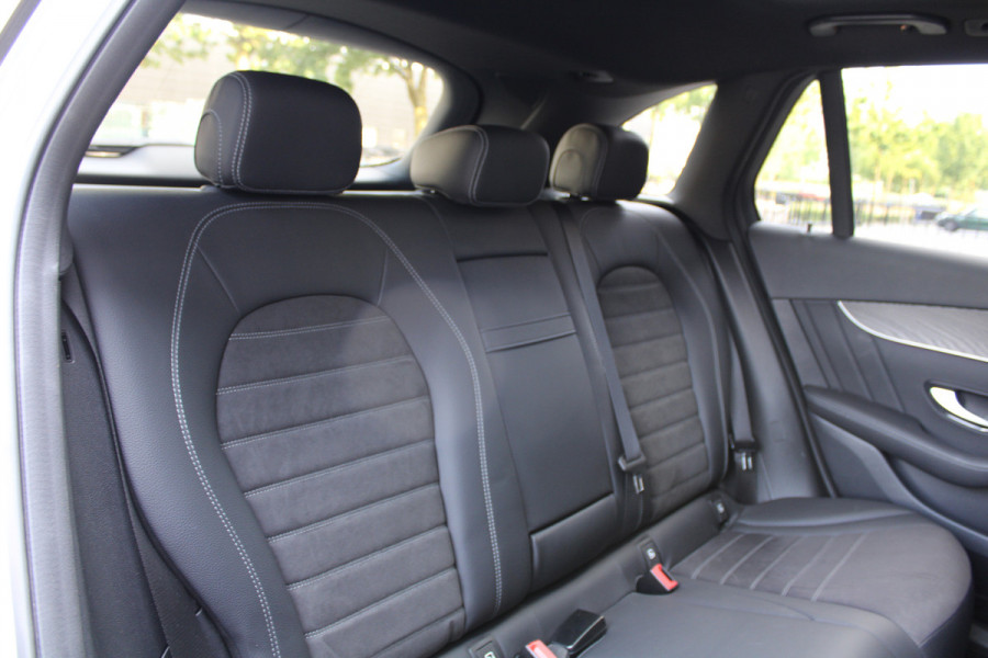 Mercedes-Benz GLC 200 4MATIC Business Solution AMG | PANO | NIGHT PAKKET | ELEK TREKHAAK | SFEERVERLICHTING | CAMERA ACHTER | DODE HOEK | Mercedes-Benz GLC 200 4MATIC Business Solution AMG | PANO | NIGHT PAKKET | ELEK TREKHAAK | SFEERVERLICHTING | CAMERA ACHTER | DODE HOEK |