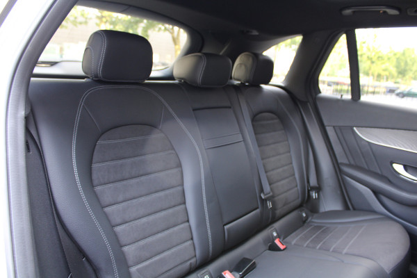 Mercedes-Benz GLC 200 4MATIC Business Solution AMG | PANO | NIGHT PAKKET | ELEK TREKHAAK | SFEERVERLICHTING | CAMERA ACHTER | DODE HOEK | Mercedes-Benz GLC 200 4MATIC Business Solution AMG | PANO | NIGHT PAKKET | ELEK TREKHAAK | SFEERVERLICHTING | CAMERA ACHTER | DODE HOEK |